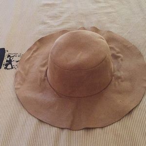 Tan Hat